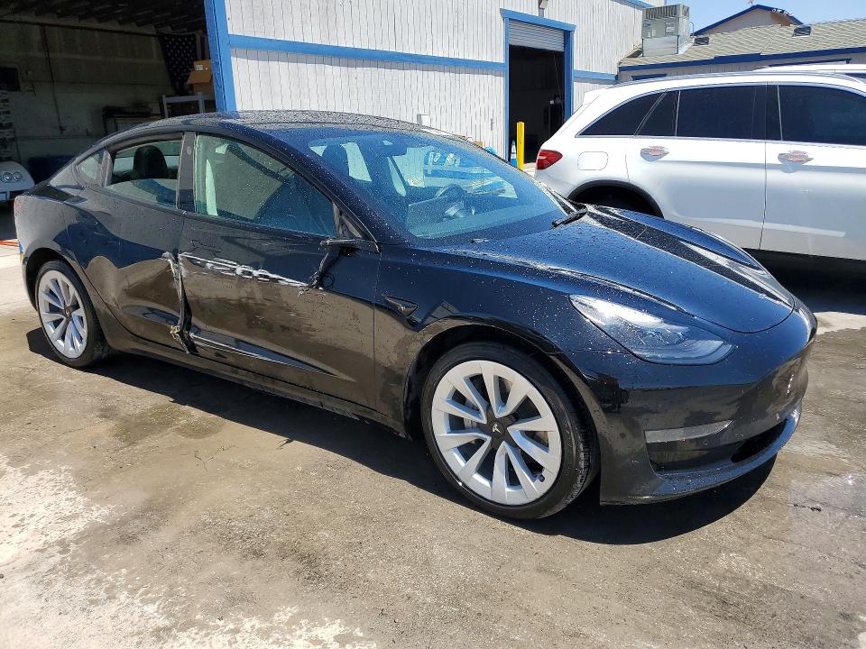 53118316 :رقم المزاد ، 5YJ3E1EA3NF369286 vin ، 2022 Tesla Model 3 مزاد بيع