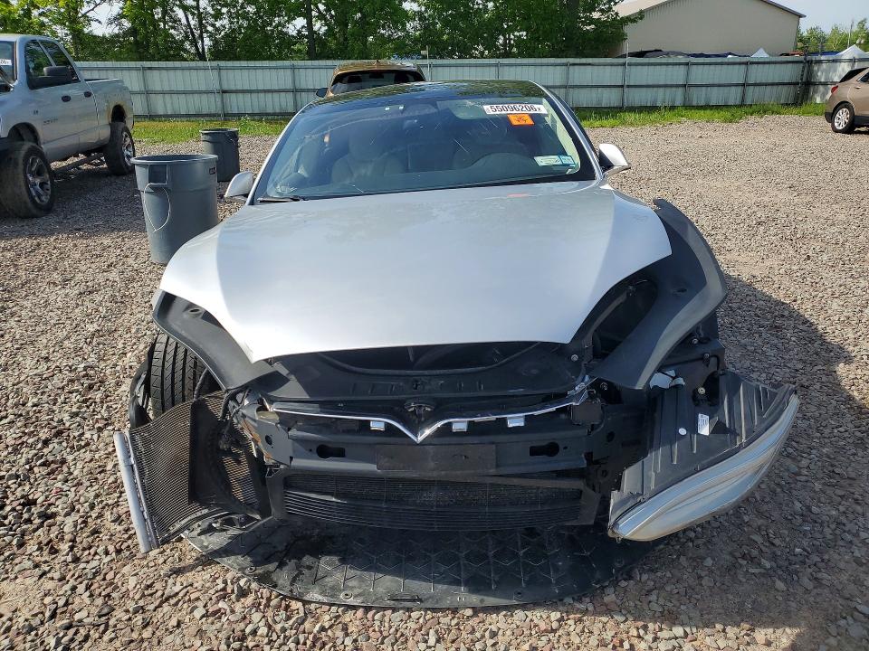 2017 Tesla Model S მანქანა იყიდება აუქციონზე, vin: 5YJSA1E18HF199213, აუქციონის ნომერი: 55096206