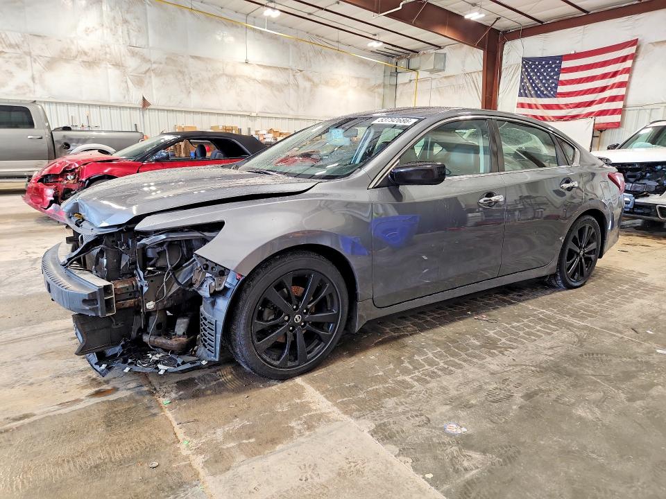 2018 Nissan Altima მანქანა იყიდება აუქციონზე, vin: 1N4AL3AP2JC221677, აუქციონის ნომერი: 53792686