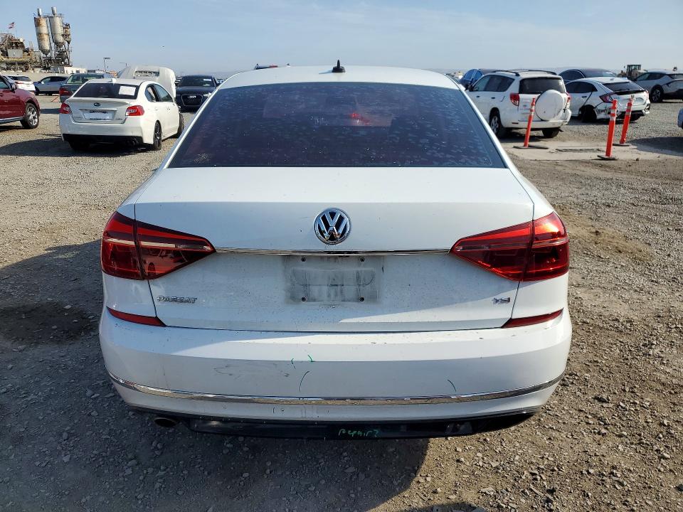 Продаж на аукціоні авто 2017 Volkswagen Passat, vin: 1VWDT7A33HC015934, номер лоту: 54095356