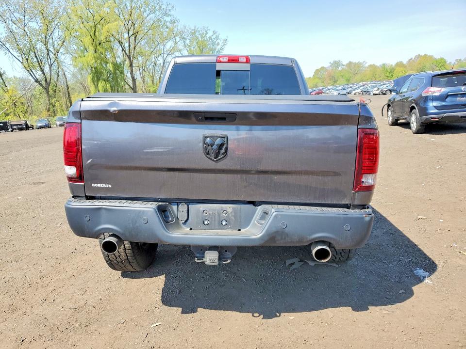 52541376 :رقم المزاد ، 1C6RR7GT4KS678013 vin ، 2019 Ram 1500 Classic مزاد بيع