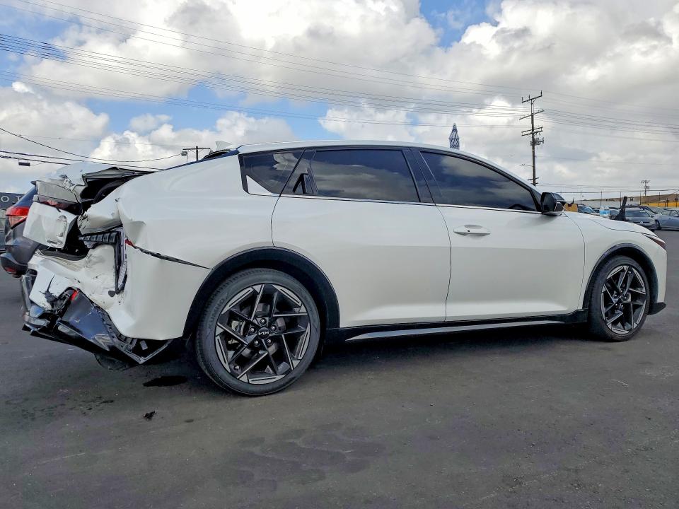 2025 Kia K4 მანქანა იყიდება აუქციონზე, vin: 3KPFW4DE4SE085098, აუქციონის ნომერი: 54926576