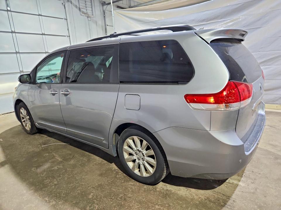 2013 Toyota Sienna მანქანა იყიდება აუქციონზე, vin: 5TDDK3DC2DS064934, აუქციონის ნომერი: 54286146