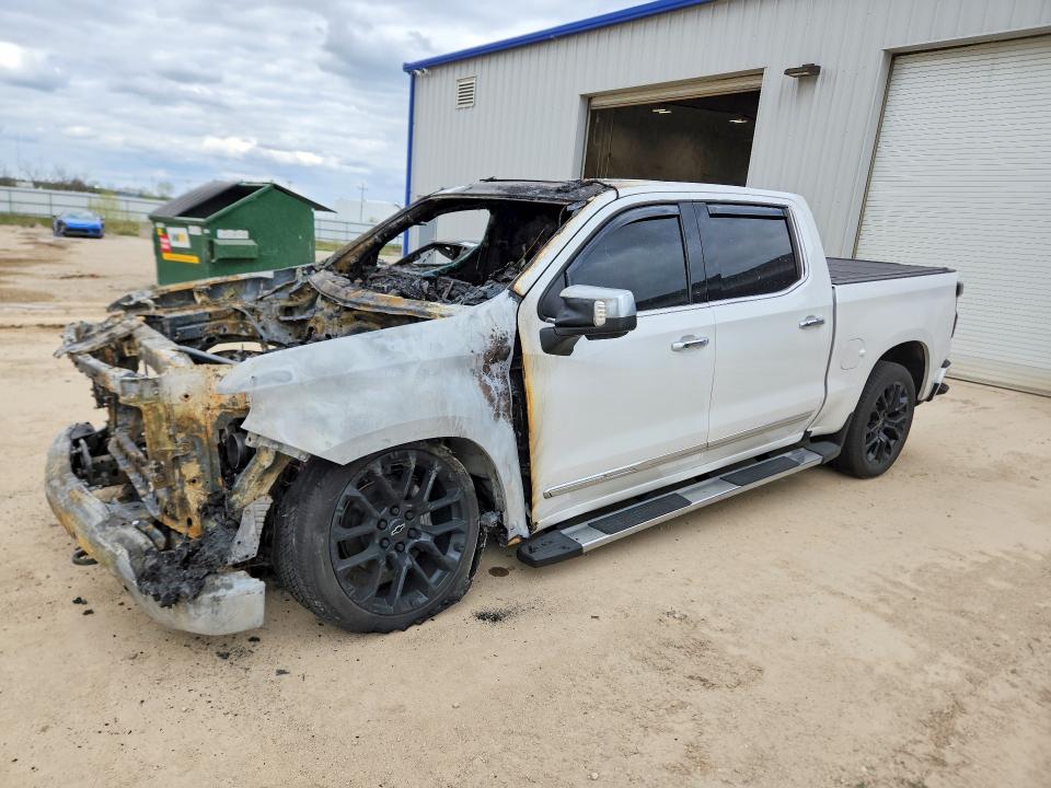 Продажа на аукционе авто 2024 Chevrolet Silverado, vin: 1GCUDJEDXRZ247185, номер лота: 52520686
