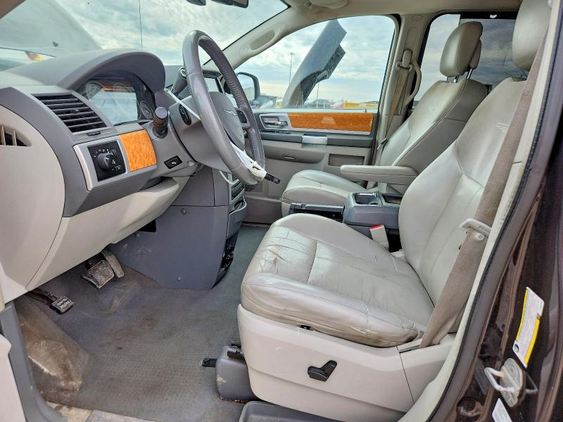 2010 Chrysler Town & Country მანქანა იყიდება აუქციონზე, vin: 2A4RR6DX6AR391082, აუქციონის ნომერი: 53448386