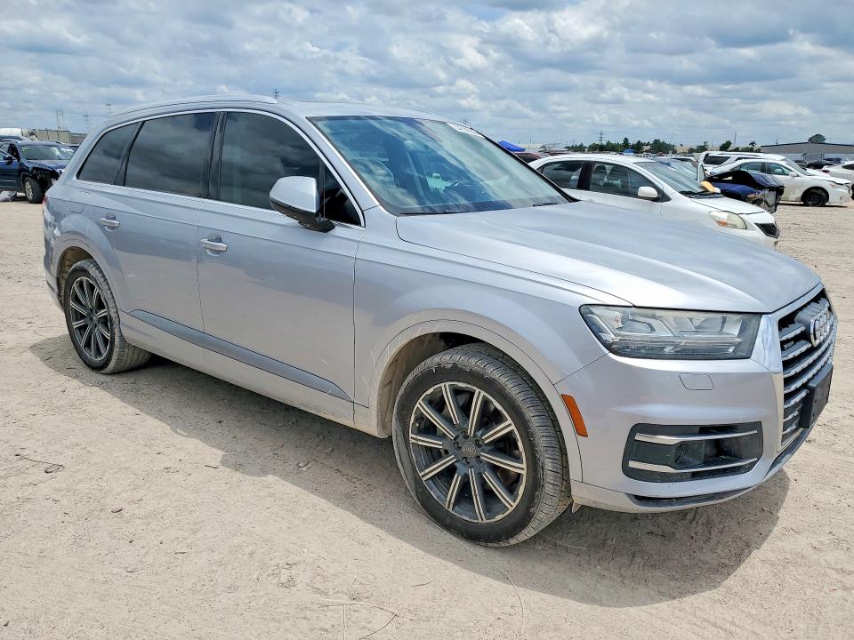 2017 Audi Q7 მანქანა იყიდება აუქციონზე, vin: WA1VAAF70HD000883, აუქციონის ნომერი: 54868936