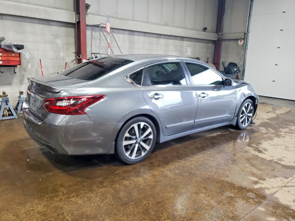 52787516 :رقم المزاد ، 1N4AL3AP0HC252100 vin ، 2017 Nissan Altima مزاد بيع