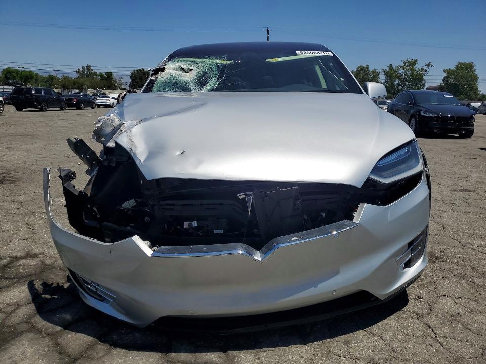 2017 Tesla Model X მანქანა იყიდება აუქციონზე, vin: 5YJXCBE22HF055168, აუქციონის ნომერი: 53095826