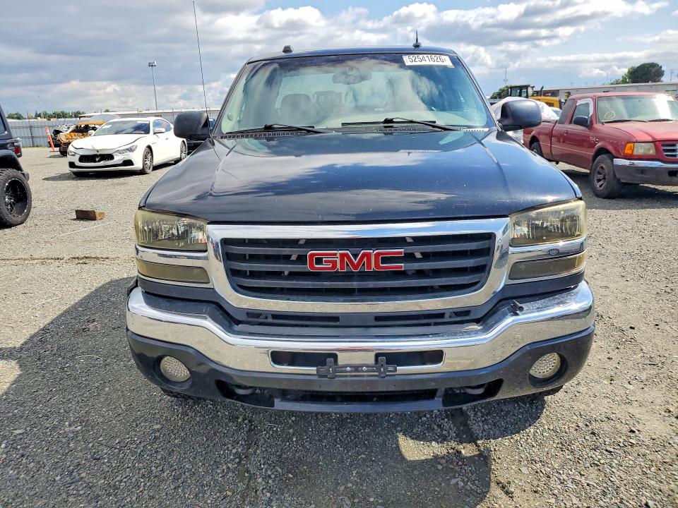 52541626 :رقم المزاد ، 1GTHK29U54E148586 vin ، 2004 Gmc Sierra 2500 مزاد بيع
