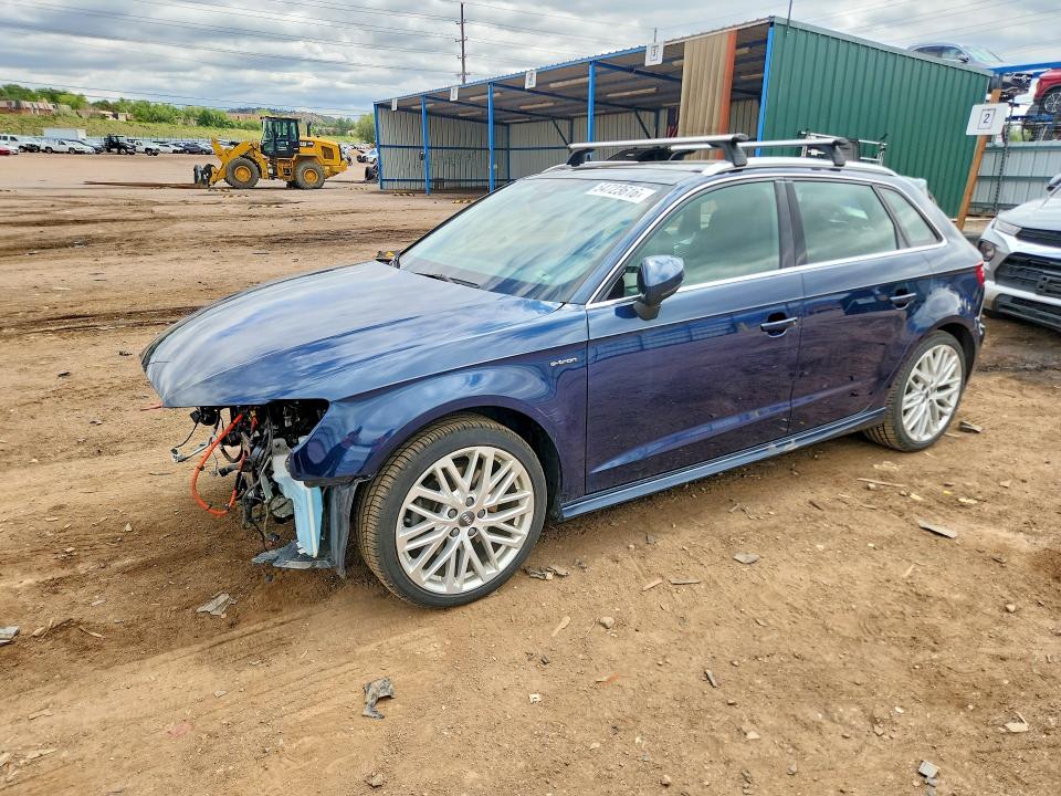 54723616 :رقم المزاد ، WAUSPBFF9JA055793 vin ، 2018 Audi A3 مزاد بيع