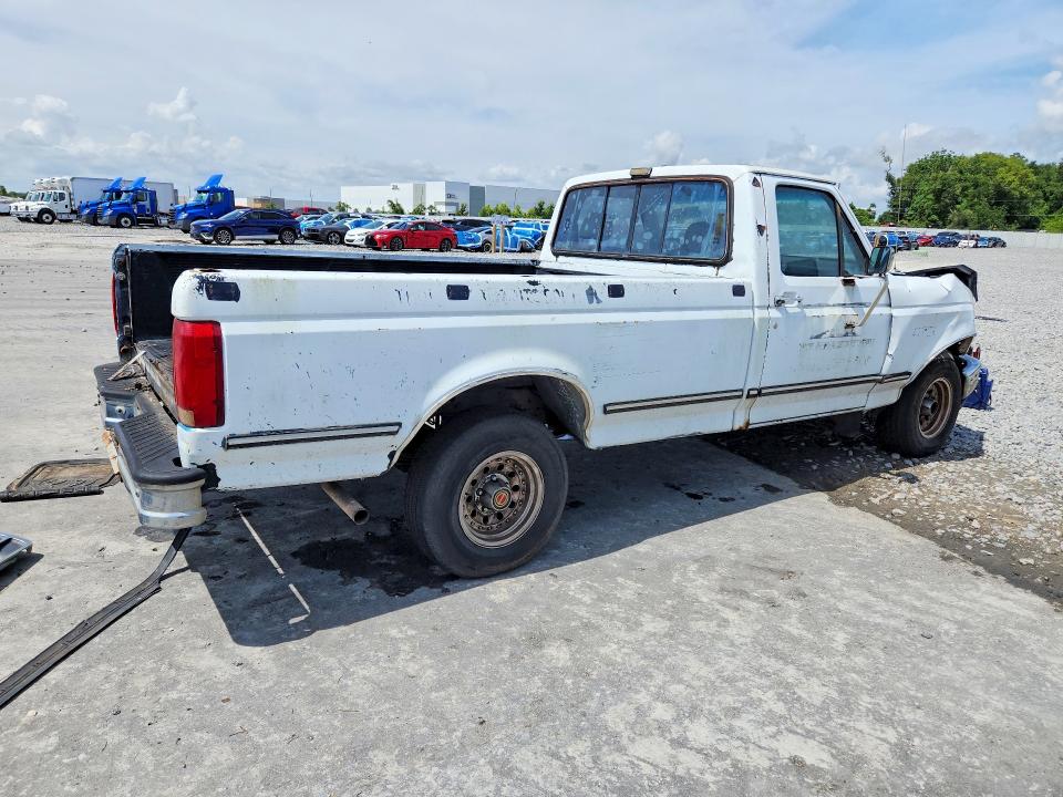 55284006 :رقم المزاد ، 1FTEF15N6NLA57405 vin ، 1992 Ford F150 مزاد بيع
