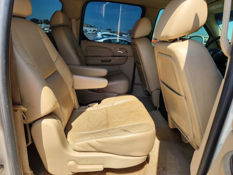 2010 Cadillac Escalade მანქანა იყიდება აუქციონზე, vin: 1GYUKJEF2AR173461, აუქციონის ნომერი: 53138236