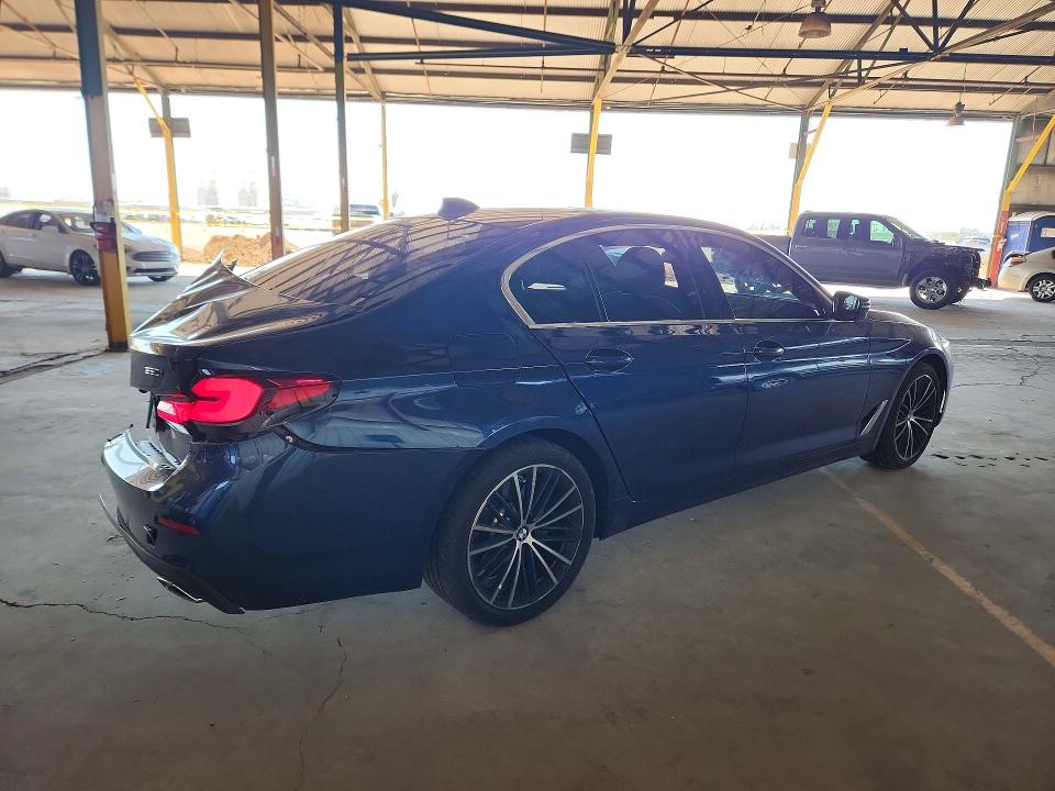 52101786 :رقم المزاد ، WBA53BH02NWX47453 vin ، 2022 Bmw 530 مزاد بيع