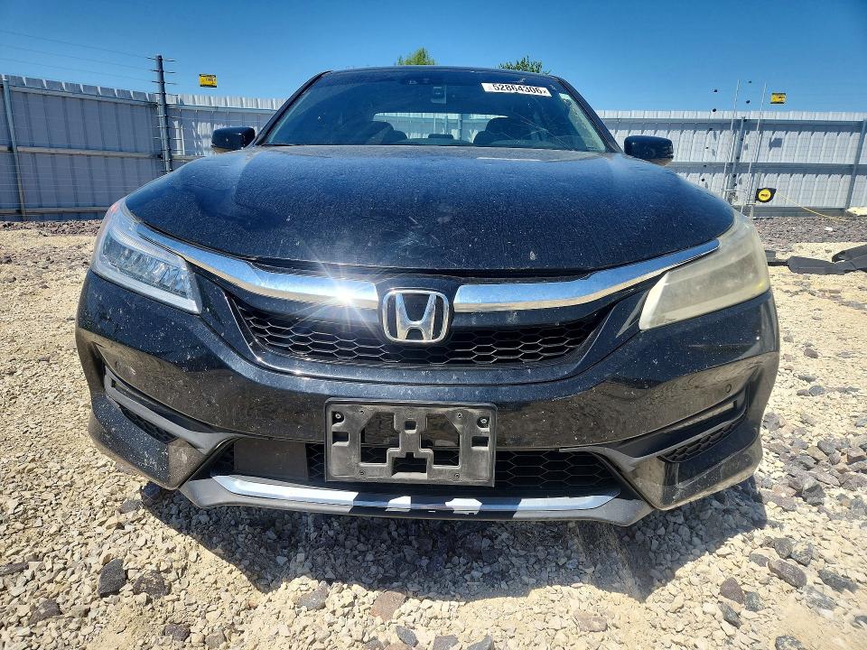 2017 Honda Accord მანქანა იყიდება აუქციონზე, vin: 1HGCR3F90HA008312, აუქციონის ნომერი: 52864306