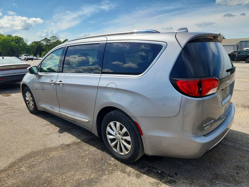 Auction sale of the 2019 Chrysler Pacifica, vin: 2C4RC1BG1KR731849, lot number: 54250186