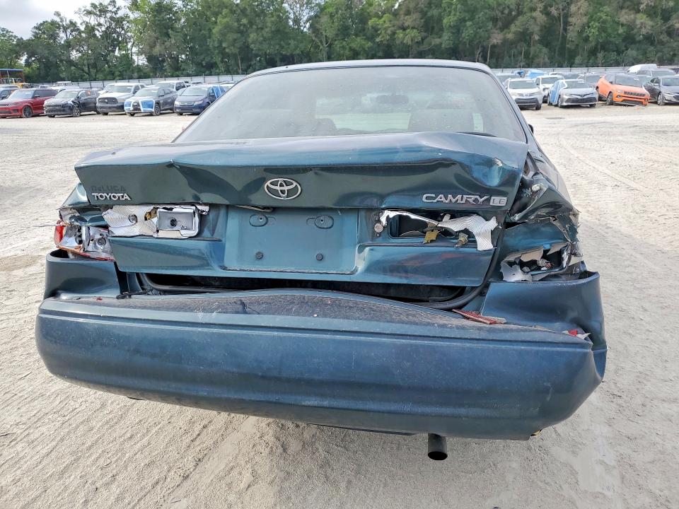 52994276 :رقم المزاد ، 4T1BG22K5WU253245 vin ، 1998 Toyota Camry مزاد بيع