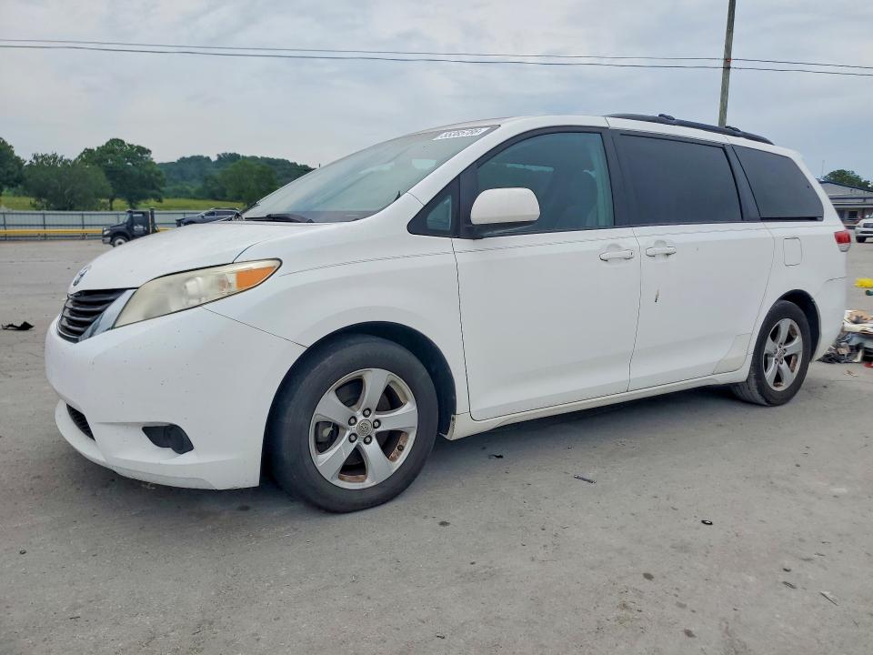 55385786 :رقم المزاد ، 5TDKK3DC3BS149849 vin ، 2011 Toyota Sienna مزاد بيع