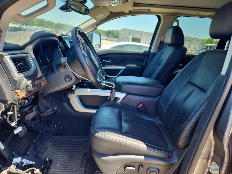 53279146 :رقم المزاد ، 1N6AA1EDXLN509570 vin ، 2020 Nissan Titan مزاد بيع