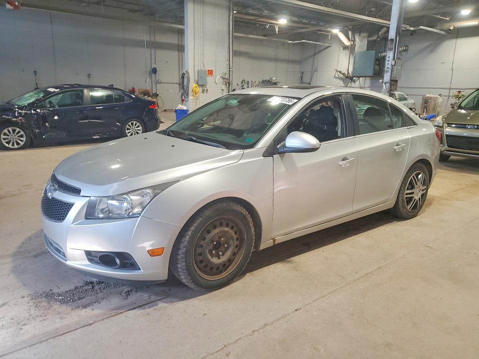 52223786 :رقم المزاد ، 1G1P75SZ7E7334021 vin ، 2014 Chevrolet Cruze مزاد بيع