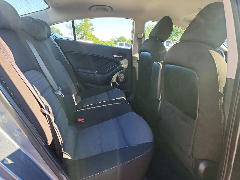 Продажа на аукционе авто 2017 Kia Forte, vin: 3KPFL4A7XHE105409, номер лота: 52079366