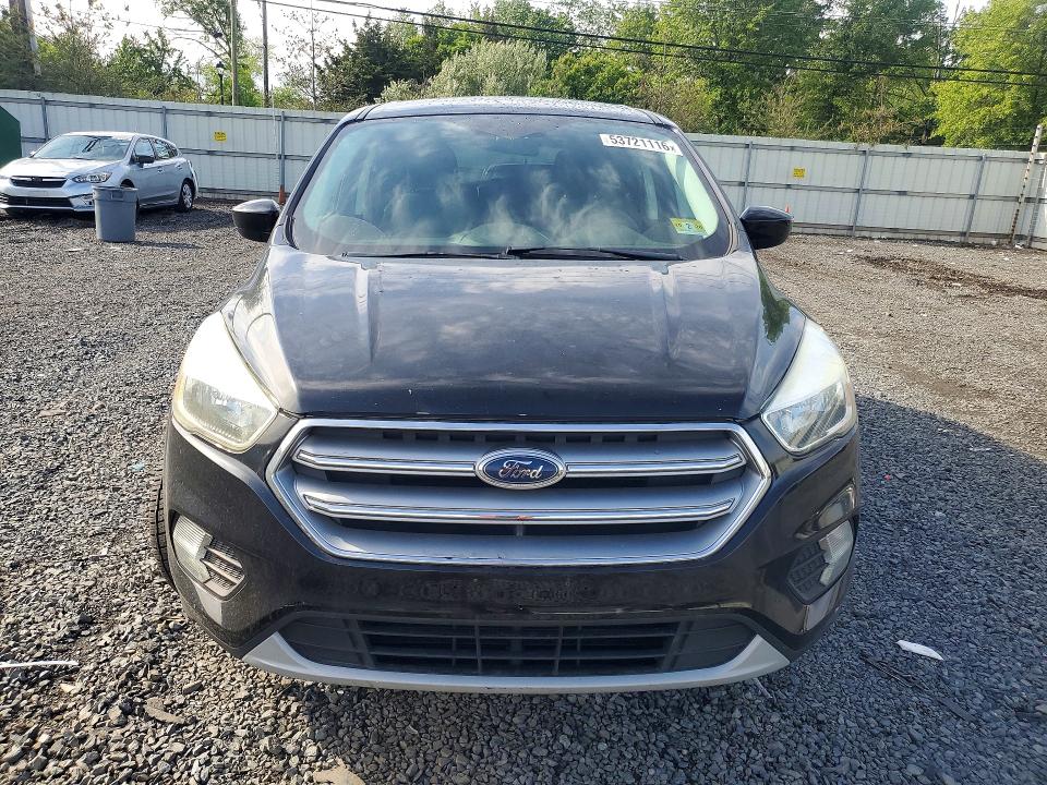 53721116 :رقم المزاد ، 1FMCU0GD6HUC77374 vin ، 2017 Ford Escape مزاد بيع