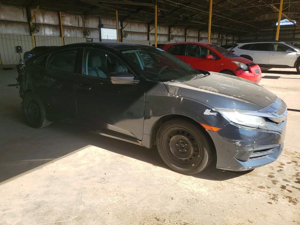 55166816 :رقم المزاد ، 2HGFC2F57JH579633 vin ، 2018 Honda Civic مزاد بيع