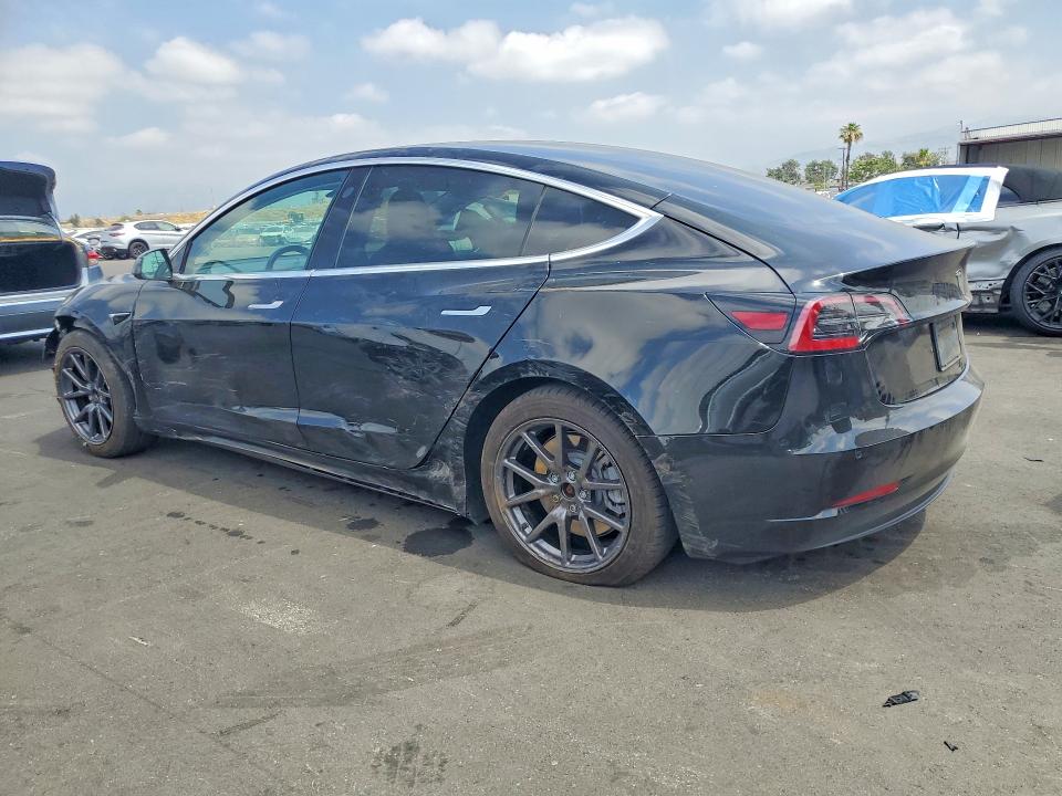 53819676 :رقم المزاد ، 5YJ3E1EA0KF425762 vin ، 2019 Tesla Model 3 مزاد بيع