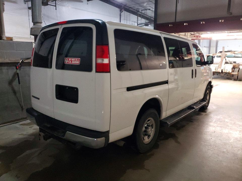 53988486 :رقم المزاد ، 1GAZGMFG1H1251901 vin ، 2017 Chevrolet Express G3500 مزاد بيع