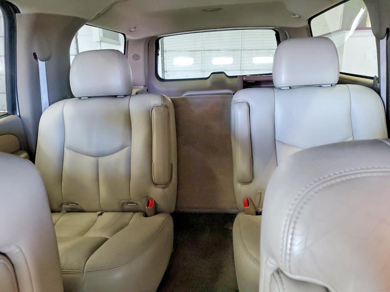 2003 Chevrolet Suburban მანქანა იყიდება აუქციონზე, vin: 3GNFK16Z43G163130, აუქციონის ნომერი: 55281586