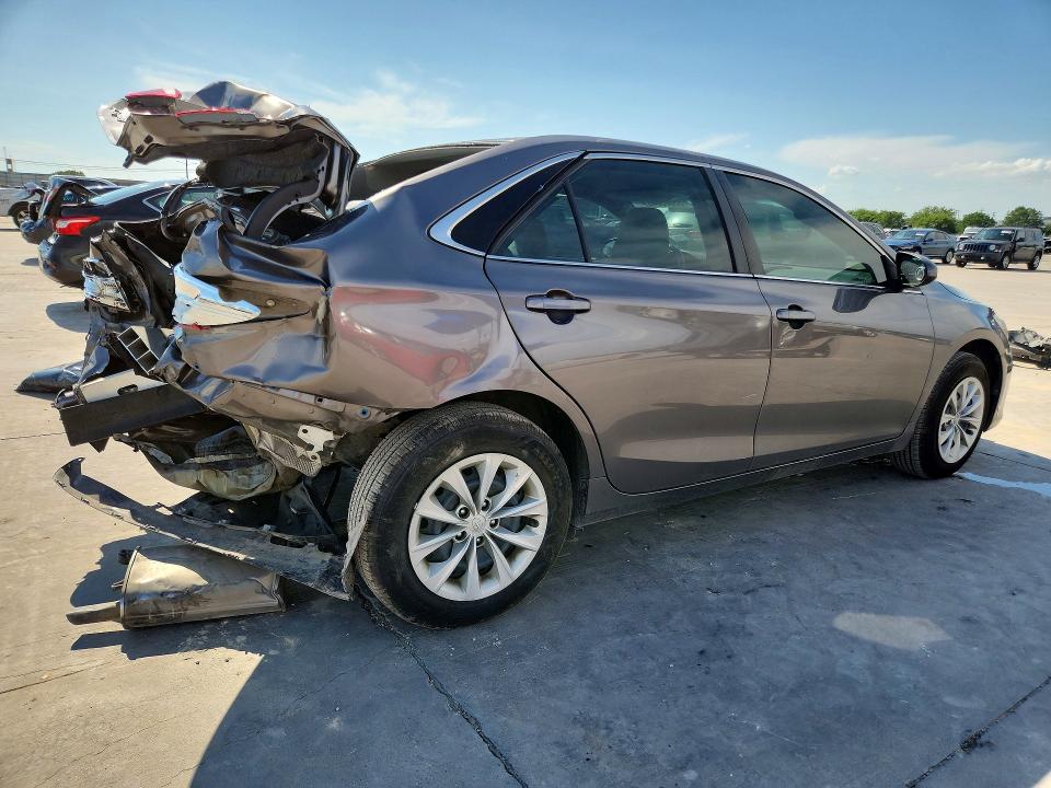 2017 Toyota Camry მანქანა იყიდება აუქციონზე, vin: 4T1BF1FK9HU362107, აუქციონის ნომერი: 55605646
