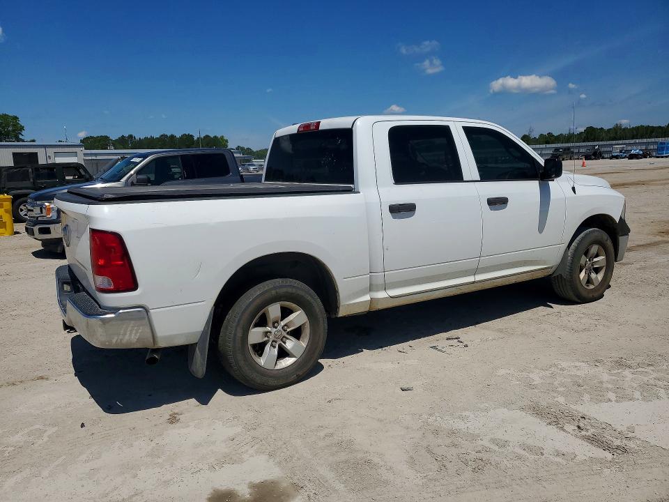 52597366 :رقم المزاد ، 1C6RR7KM9JS262571 vin ، 2018 Ram 1500 مزاد بيع