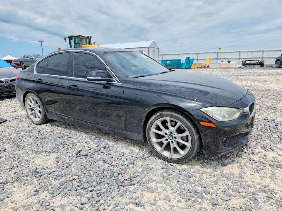 2015 Bmw 320 მანქანა იყიდება აუქციონზე, vin: WBA3B1G57FNT02389, აუქციონის ნომერი: 53646376