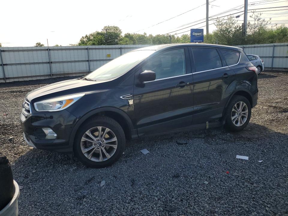53721116 :رقم المزاد ، 1FMCU0GD6HUC77374 vin ، 2017 Ford Escape مزاد بيع