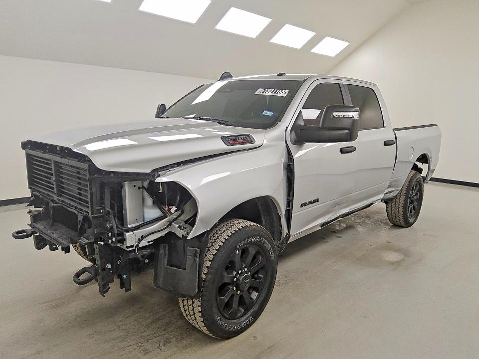 51801166 :رقم المزاد ، 3C6UR5DJ5TG200886 vin ، 2026 Ram 2500 مزاد بيع