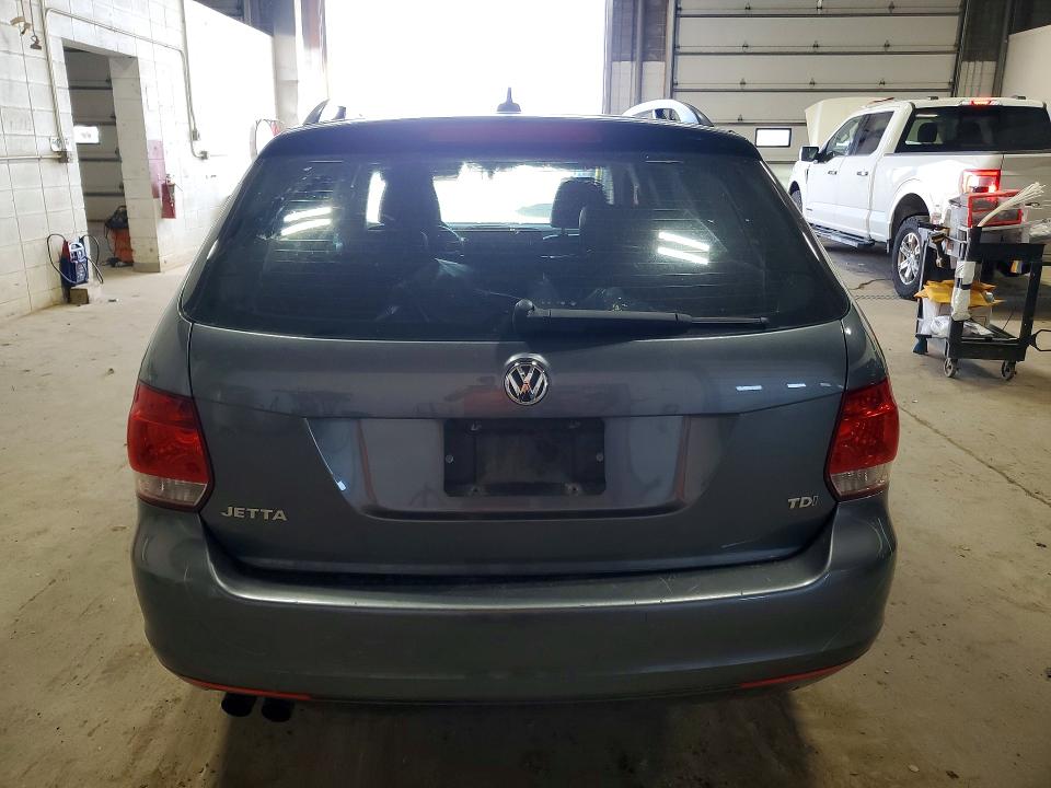 54877676 :رقم المزاد ، 3VWPL7AJ4AM686528 vin ، 2010 Volkswagen Jetta مزاد بيع