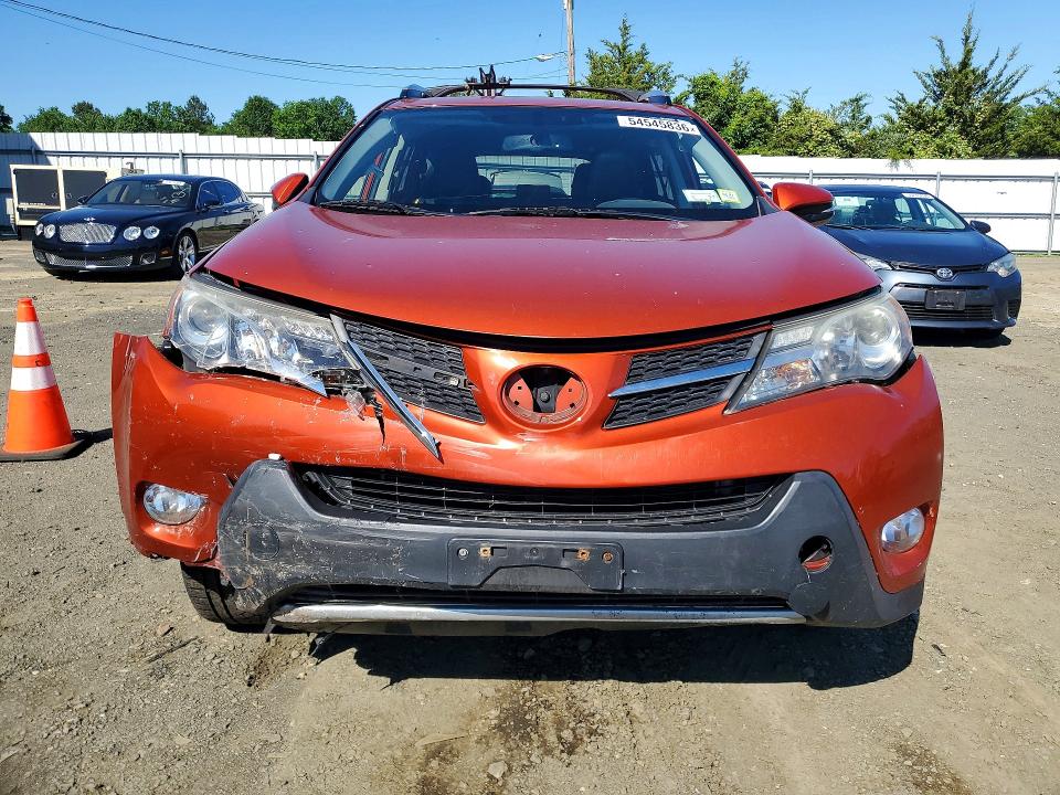 Продажа на аукционе авто 2015 Toyota Rav4, vin: JTMDFREV8FJ021030, номер лота: 54545836