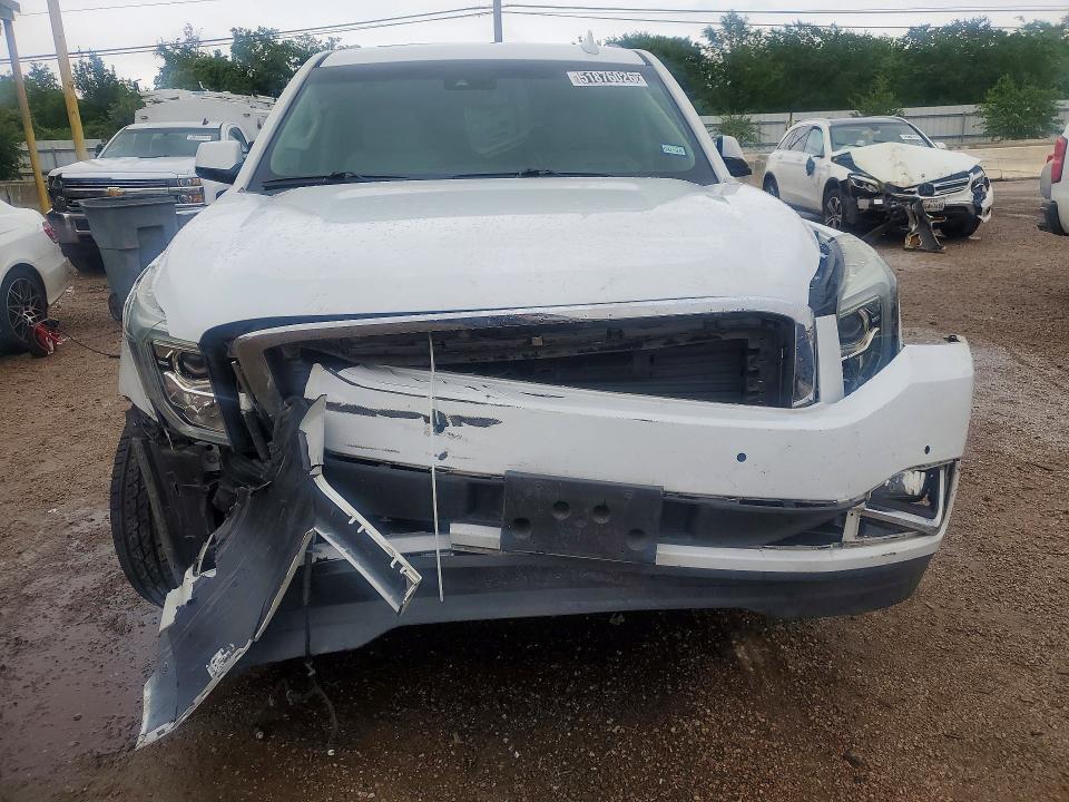 51876026 :رقم المزاد ، 1GKS1CKJ2HR135196 vin ، 2017 Gmc Yukon مزاد بيع