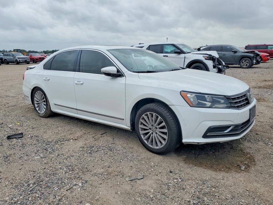 Продажа на аукционе авто 2016 Volkswagen Passat, vin: 1VWBS7A35GC026720, номер лота: 53898266