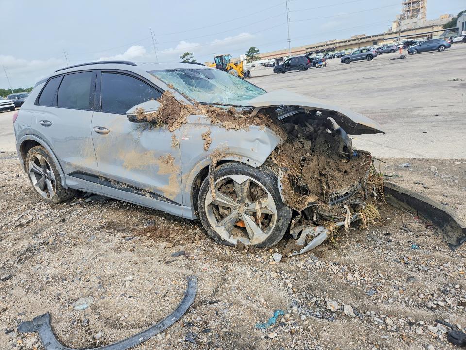 Продаж на аукціоні авто 2025 Audi Q4 E-tron, vin: WA1LUBFZ2SP062801, номер лоту: 53109506