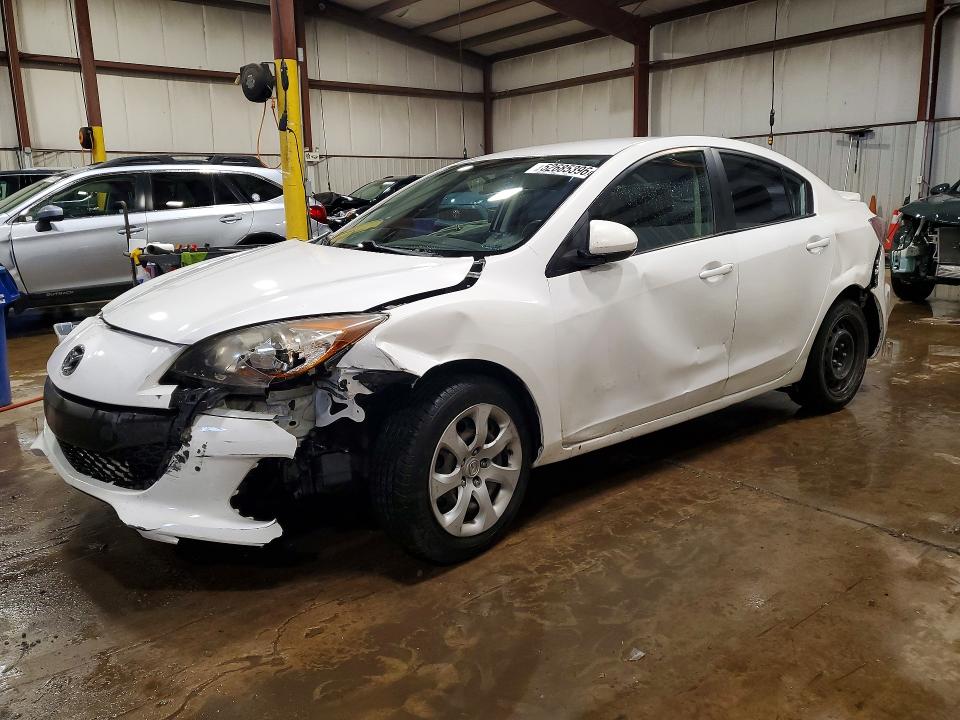 52685396 :رقم المزاد ، JM1BL1UP1D1815899 vin ، 2013 Mazda 3 مزاد بيع