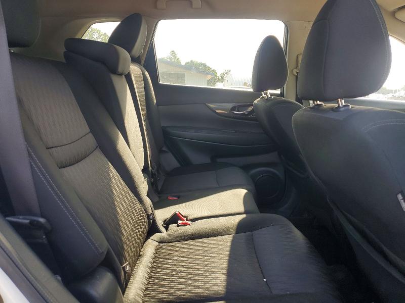 54663686 :رقم المزاد ، KNMAT2MV7HP502598 vin ، 2017 Nissan Rogue مزاد بيع