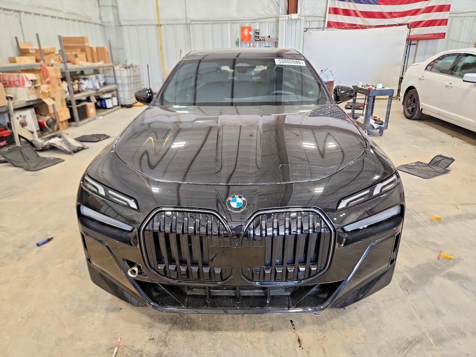 53802686 :رقم المزاد ، WBA33EJ06RCR52512 vin ، 2024 Bmw 760 مزاد بيع