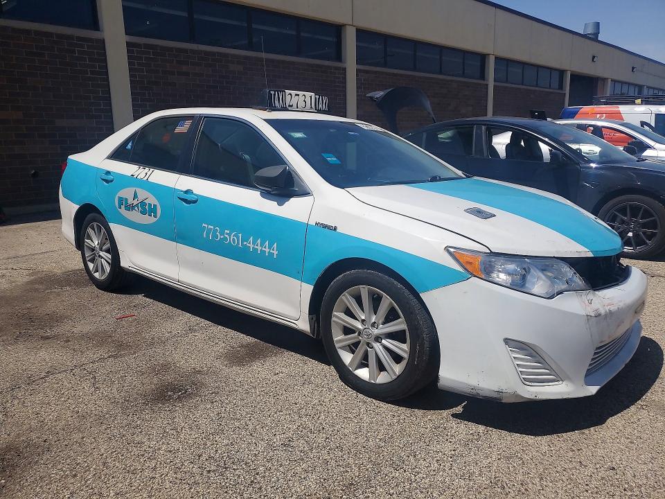 52176676 :رقم المزاد ، 4T1BD1FK4DU084460 vin ، 2013 Toyota Camry Hybrid مزاد بيع