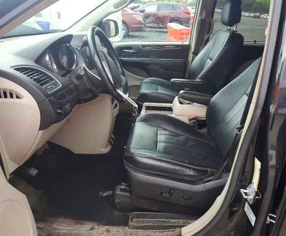 53722026 :رقم المزاد ، 2C4RC1BG3FR553836 vin ، 2015 Chrysler Town & Country مزاد بيع