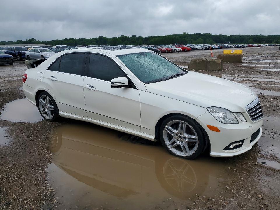 55322406 :رقم المزاد ، WDDHF5GB2BA402188 vin ، 2011 Mercedes-benz E مزاد بيع
