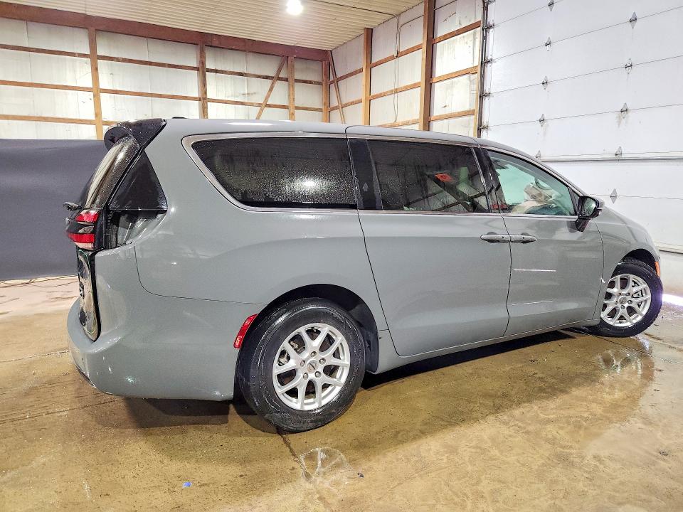 Продаж на аукціоні авто 2023 Chrysler Pacifica, vin: 2C4RC1BG6PR585827, номер лоту: 54519876