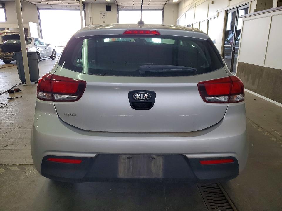 2018 Kia Rio მანქანა იყიდება აუქციონზე, vin: 3KPA25AB8JE057499, აუქციონის ნომერი: 54345556