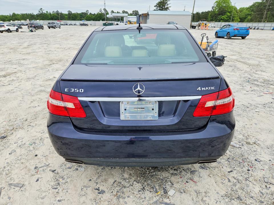 51722456 :رقم المزاد ، WDDHF8HB4BA271216 vin ، 2011 Mercedes-benz E مزاد بيع