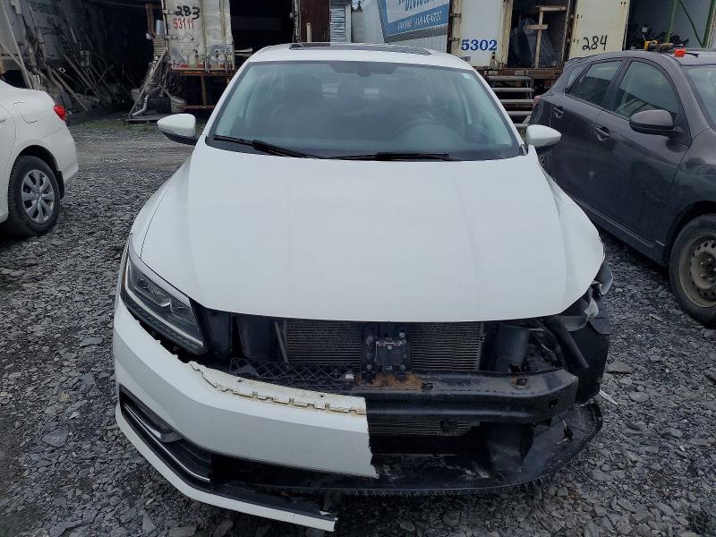 Продажа на аукционе авто 2017 Volkswagen Passat, vin: 1VWBT7A37HC082883, номер лота: 54662676