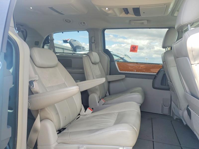 Продажа на аукционе авто 2008 Chrysler Town & Country, vin: 2A8HR64X08R822939, номер лота: 55062926